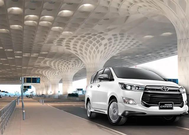 Innova on in Rent Pune